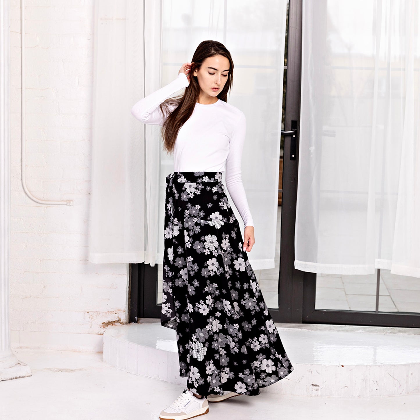 Wrap Tie Skirt Print IN: Black White Floral