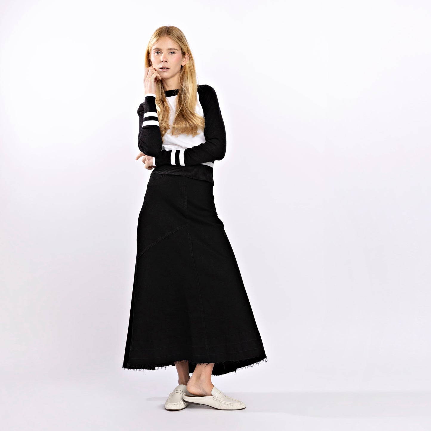 Roosevelt Skirt IN:Black Denim