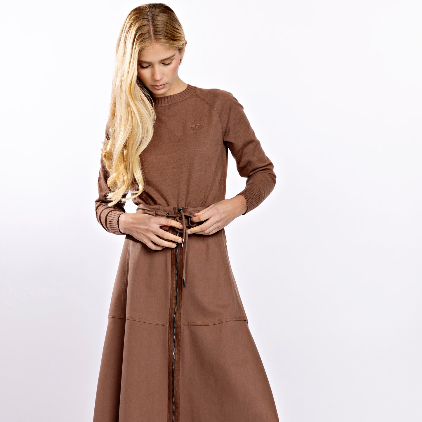 Signature Sweater IN:Brown