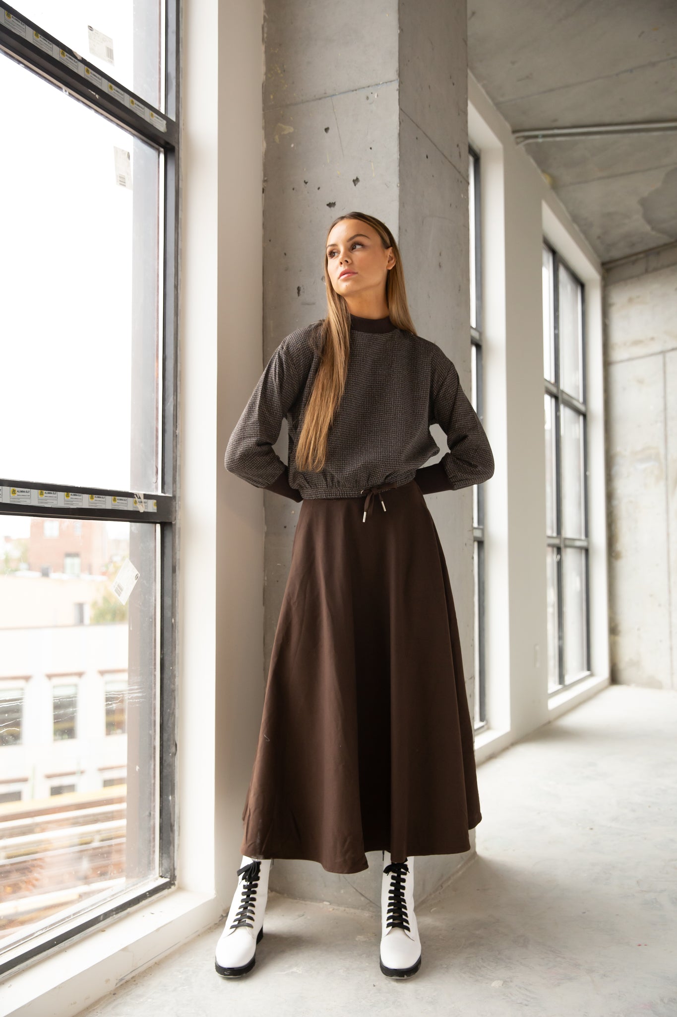 brown skirt winter outfit